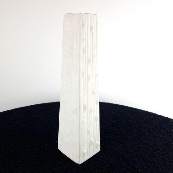 Image 1 of Vintage obelisk 3D vase Apel Bavaria 1970s white ceramic