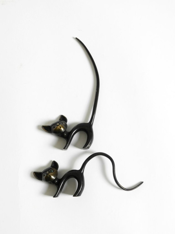 Image 1 of Two Mid Century Modern brass cats as ring holders by Walter Bosse for Herta Baller