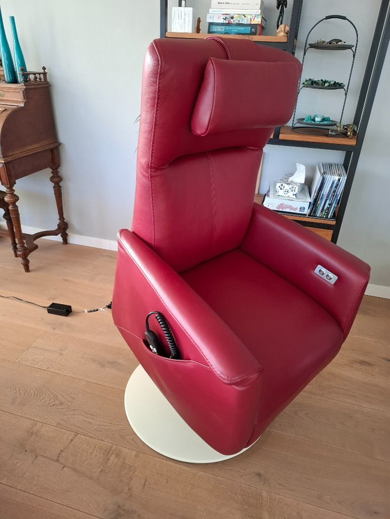 Image 1 of Velderhof Stand-Up Chair