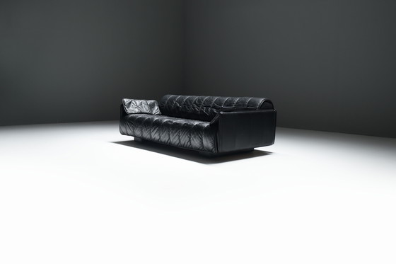 Image 1 of Superbe canapé-lit vintage DS-69 en cuir noir par l'équipe De Sede pour De Sede