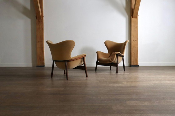 Image 1 of Paar skulpturale Lounge-Sessel im Midcentury-Modern-Stil aus Mohair und Holz, Italien, 1950er Jahre