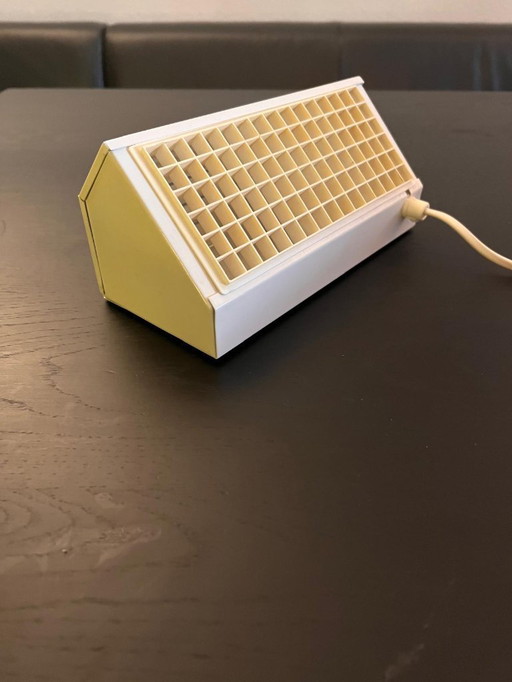 Lámpara IKEA V204: diseño retro de los años 70