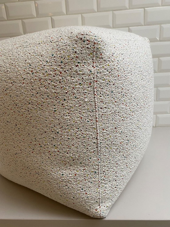 Image 1 of Poef Bouclé