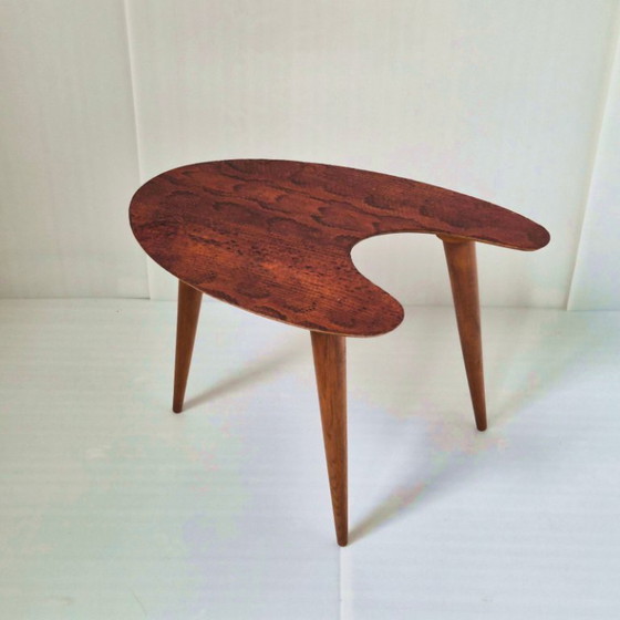 Image 1 of Vintage bijzettafel uit de jaren 50 met statief, imitatie slangenleer