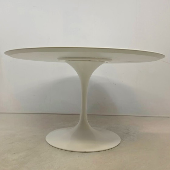 Image 1 of Knoll saarinen tulip tafel 90's wit fineer origineel gemerkt 137cm