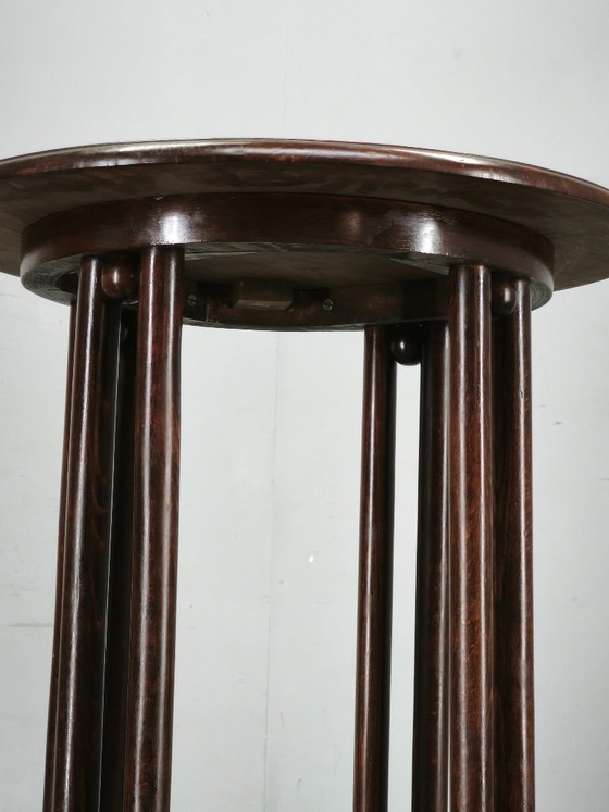 Image 1 of Josef Hoffmann Fledermaus gebogen houten tafel, toegeschreven aan J&J Kohn, circa 1905