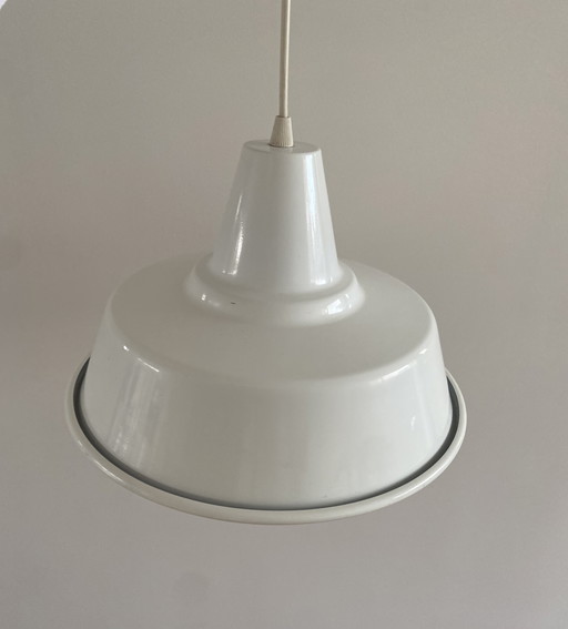 Suspension vintage en émail et métal des années 70