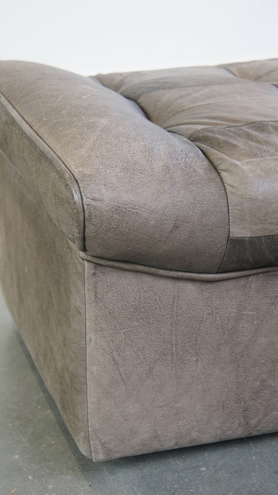 Image 1 of Graues Vintage Leder Elemente Design Sofa 2 Elemente + Hocker