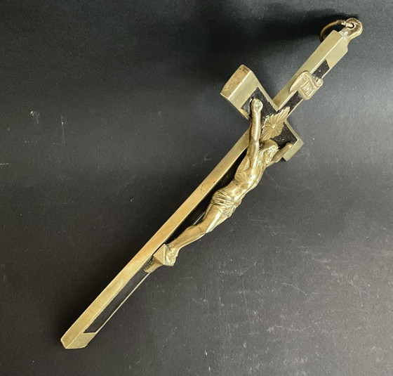 Image 1 of Crocifisso antico francese in ebano e bronzo con Sacro Cuore, circa 1900.