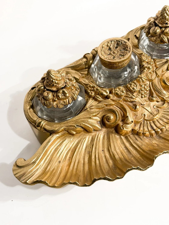 Encrier en bronze doré et flacons d'encre en cristal, XXe siècle – Objets déco, Crystal (photo 4 of 11)