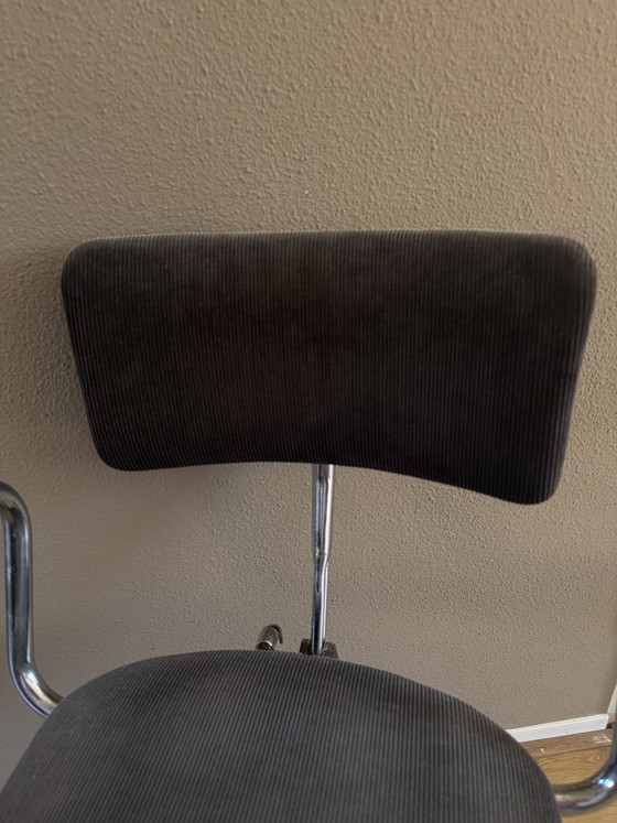 Image 1 of Friso Kramer Ahrend de Cirkel chaise de bureau du milieu du siècle