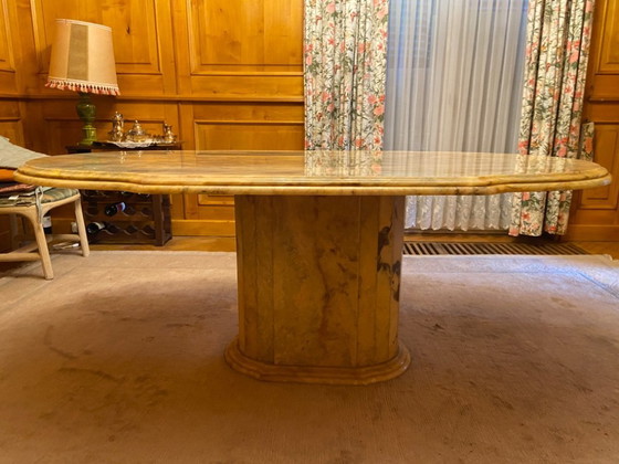 Image 1 of Table de salle à manger en marbre