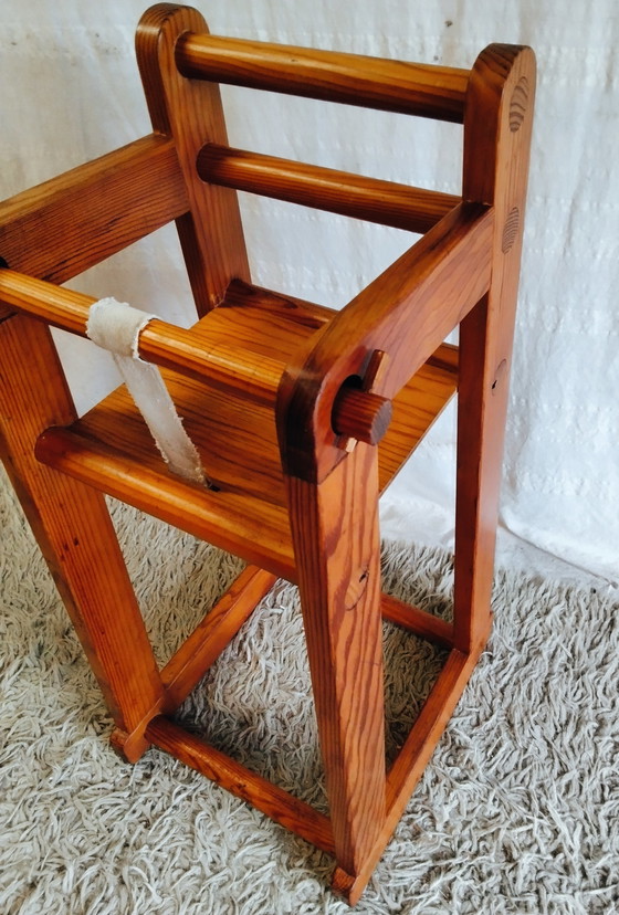 Image 1 of Hochstuhl aus massivem Kiefernholz für Babys – Mitte des 20. Jahrhunderts