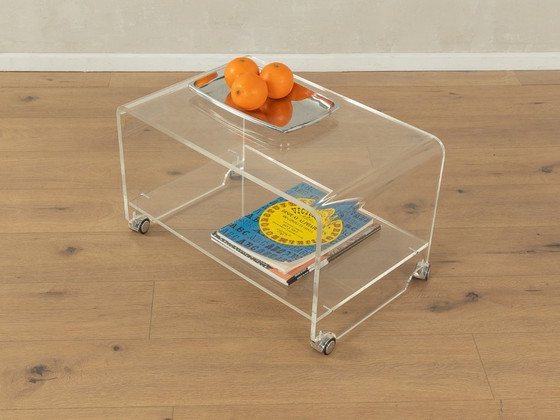 Image 1 of Table d'appoint en acrylique des années 1960