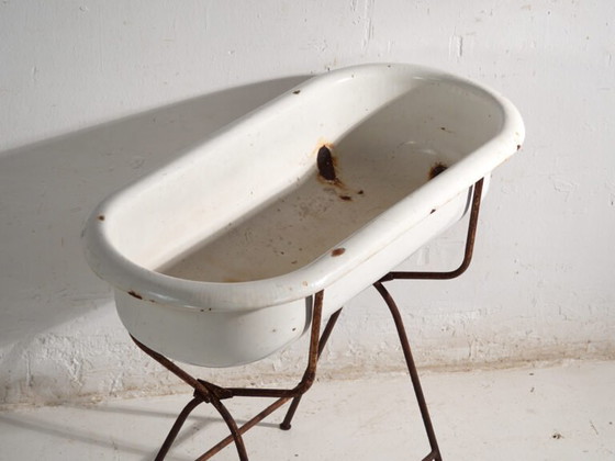 Antique bathtub in enamelled iron – Central Europe, circa 1950 #3 – Decorative Objects, Industrieel (photo 13 of 40)