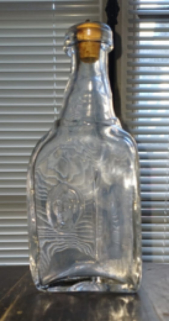 Caraffa/bottiglia vintage in vetro Boda di Erik Höglund con decorazione frontale in vetro soffiato in stile (photo 9 of 9)