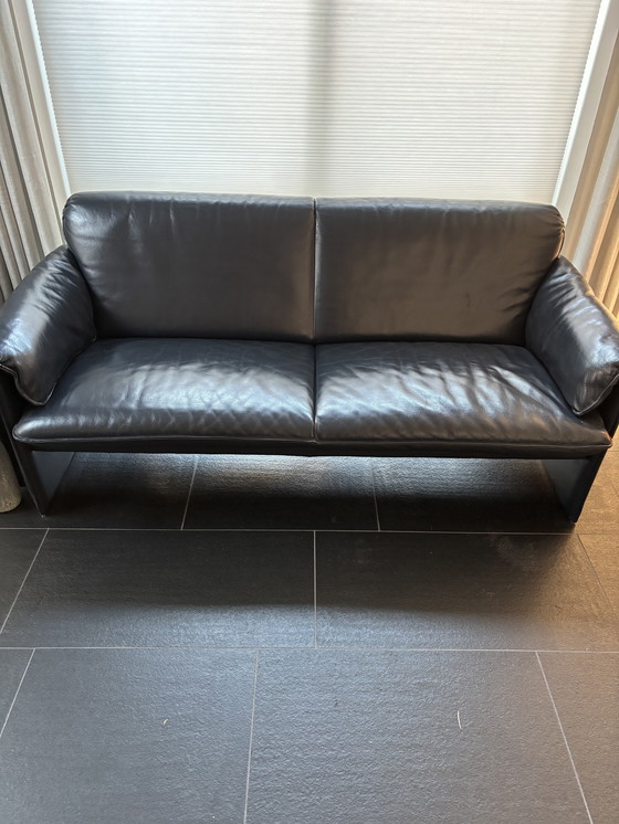 Image 1 of Leolux Bora Bora donkerblauw leer 2 x 2,5 zitsbank