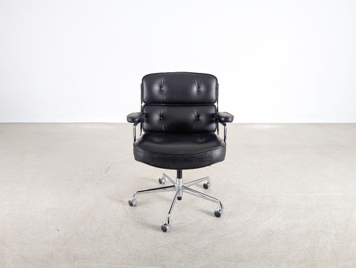 Original Vitra ES 104 Lounge chair Charles Eames office chair armchair