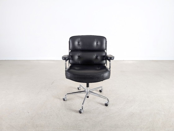 Image 1 of Original Vitra ES 104 Lounge chair Charles Eames office chair armchair