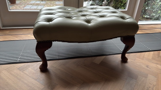 Image 1 of Chesterfield Queen Ann voetenbank