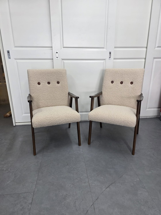 Image 1 of Twee vintage Fauteuils teddy gestoffeerd 