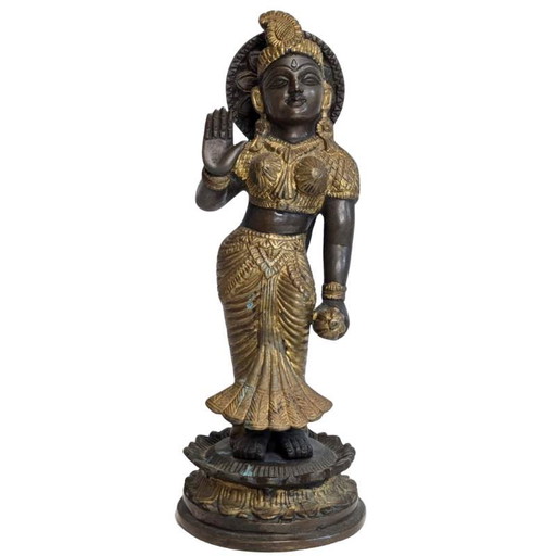 Antica statua in bronzo di Parvati con Abhaya mudra