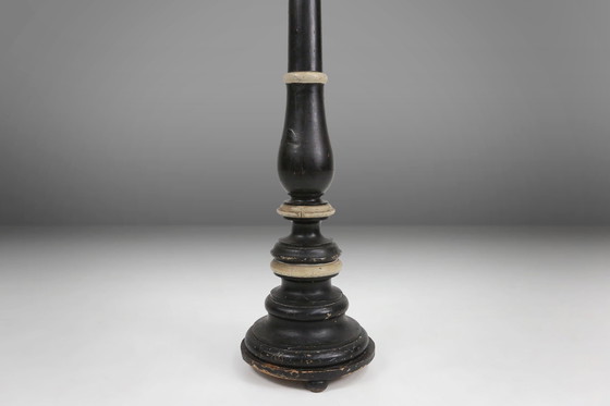 Image 1 of Grote antieke houten kerkkandelaar, Frankrijk, 1850