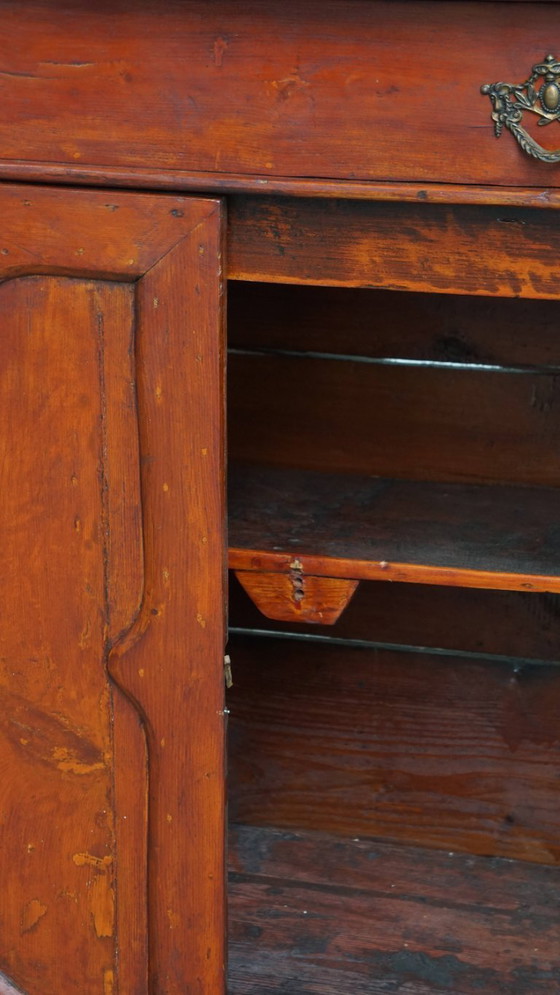 Image 1 of Armario antiguo de color rojo/marrón con 2 puertas y un cajón