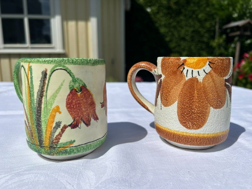 2 tasses/mugs vintage en céramique des années 70 et 80, peints à la main