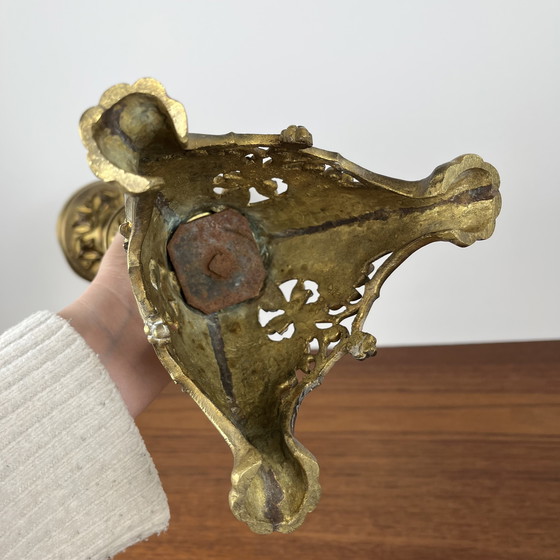 Image 1 of Antike gotische Bronze religiöse Kerzenleuchter