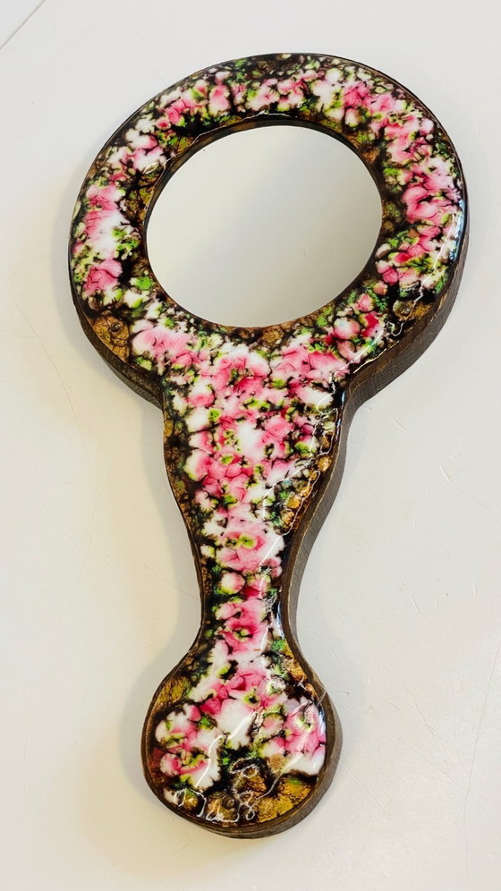 Image 1 of Vintage geëmailleerde metalen handspiegel