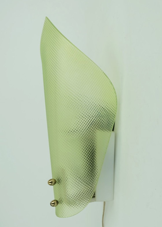 Image 1 of bellissima applique anni '50 con paralume in acrilico verde