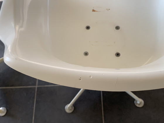 Image 1 of Arkana set of 4 swivel bucket chairs with round table