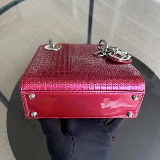 Image 1 of DIOR LADY MINI - Kalbsleder, Mikro-Cannage, Metallic-Rosa, Silberne Beschläge, Verstellbarer Riemen