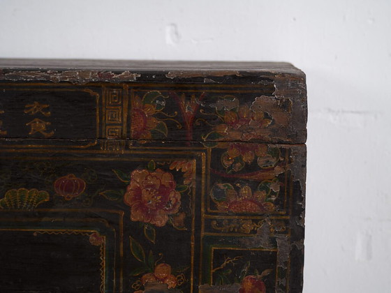 Malle chinoise ancienne peinte en bois de pin – Chine, circa 1900 – Armoires de rangement, Iron (photo 31 of 40)