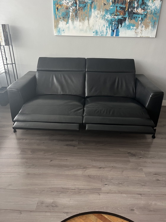 Image 1 of Leather electric relaxation sofa 2.5 seats excellent condition