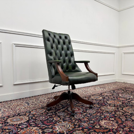 Grande Sedia da Ufficio Chesterfield Classica Inglese Verde – Sedie da ufficio, Pelle, Legno (photo 7 of 7)