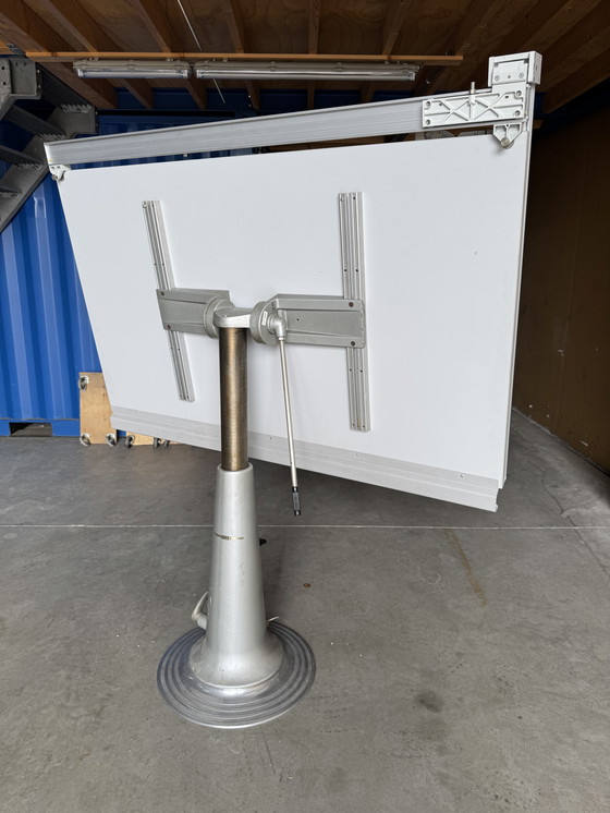 Image 1 of Magnifique table à dessin Nike Eskilstuna avec machine à dessiner Isis