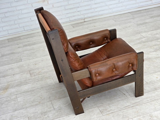Image 1 of Sillón escandinavo años 70, mobiliario de piel, lona, ​​madera de roble.