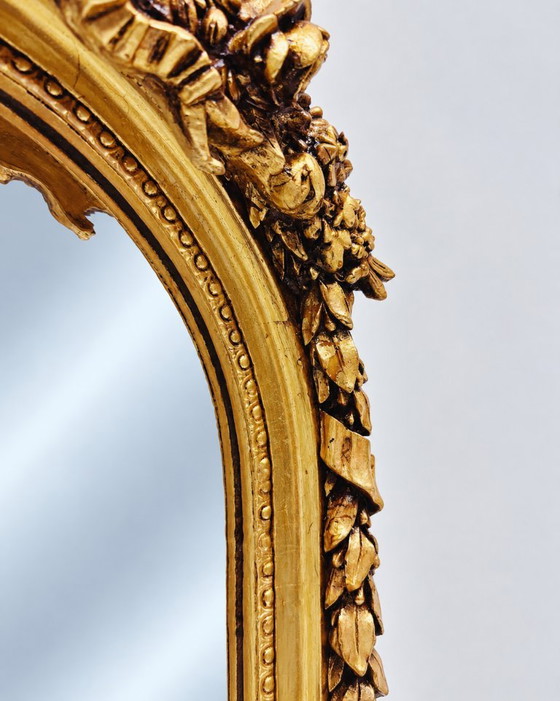 Large Golden Full-Length Mirror with Ornate Crest – Greensquare, Glass, Wood, Vintage (photo 7 of 10)