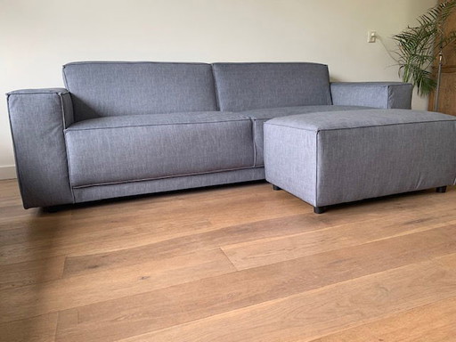 Banc gris 4 places + 2,5 places + pouf