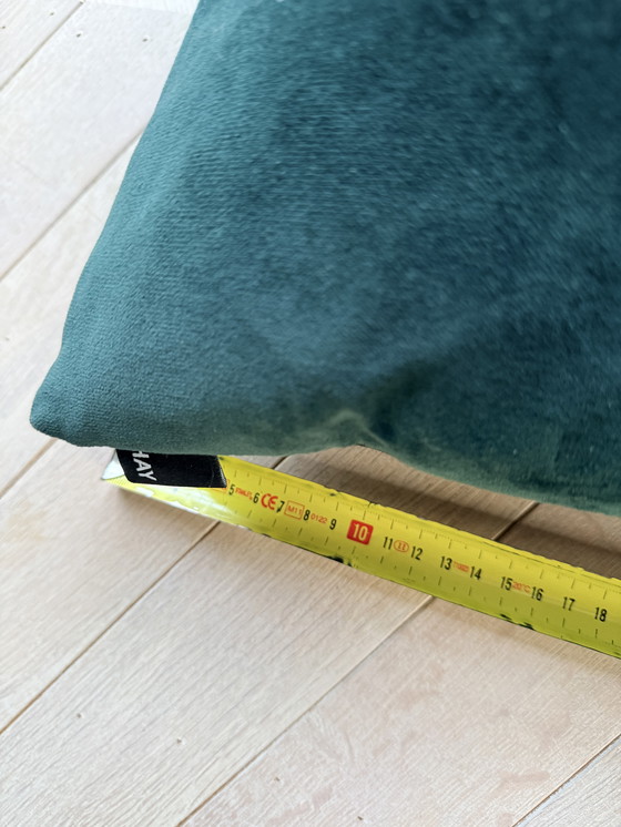 Image 1 of Heu, Donkergroen Fluweel Kussen