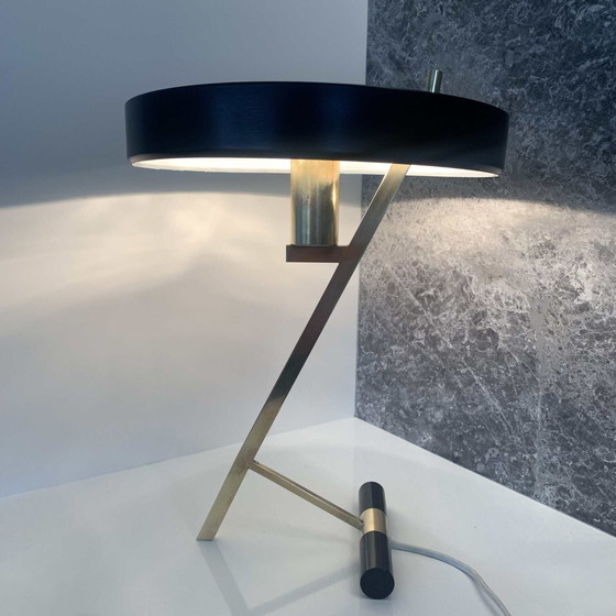 Lampada da tavolo Diplomat Z-Model di Louis Kalff per Philips – Lampade da tavolo, Ottone (photo 2 of 17)