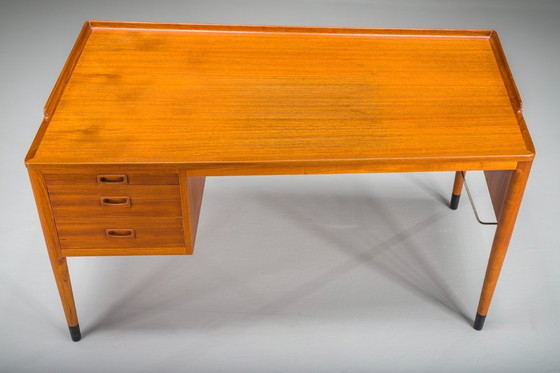 Image 1 of  Skandinavisch-moderner Teakholz-Schreibtisch, zugeschrieben H. Brockmann Petersen für Poul M. Jessen, 1960er Jahre