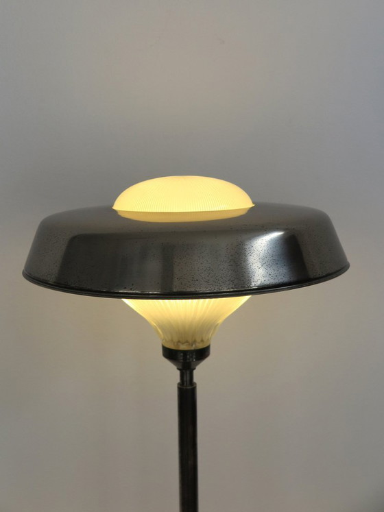 Lampada da terra modello Ro di BBPR per Artemide, 1963, Lampade da terra (foto 5 di 16)