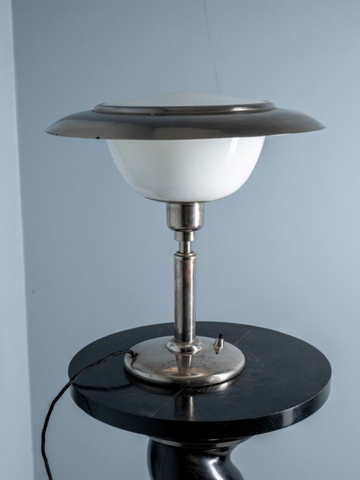 Lampada da tavolo Art Déco con vetro opalino, circa 1930