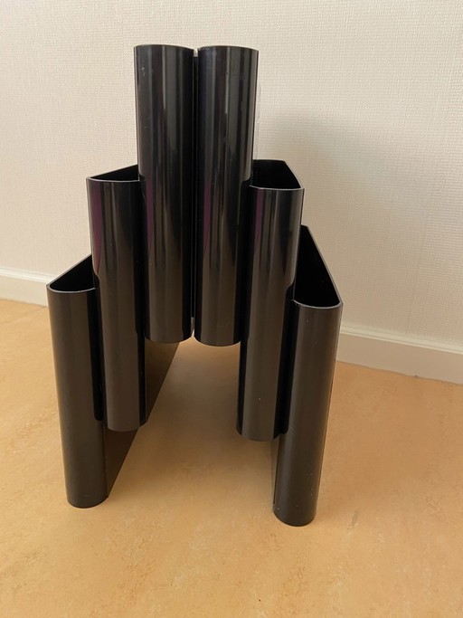 Kartell magazine rack