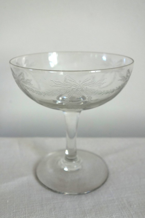 Image 1 of 11 vintage gegraveerde kristallen champagneglazen