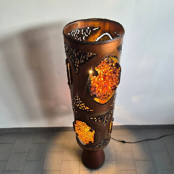 Image 1 of Vintage brutalistische vloerlamp uit 1970 van Accolay, keramiek, hars en koper, jaren 70.