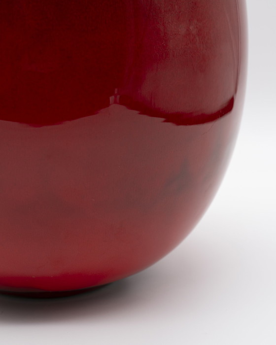 Image 1 of Raro jarrón de cerámica Ernestine Cannon de mediados de siglo, de color rojo intenso brillante, Salerno, Italia.